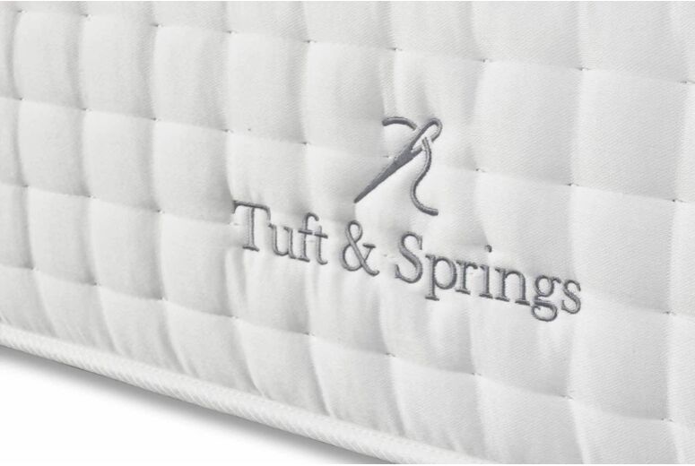 Tuft & Springs Luxuria 1000 Pocket Memory Pillow Top Divan Bed