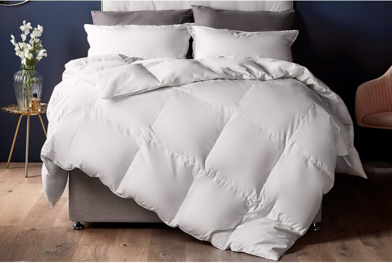 Silentnight Feather and Down 10.5 tog Duvet